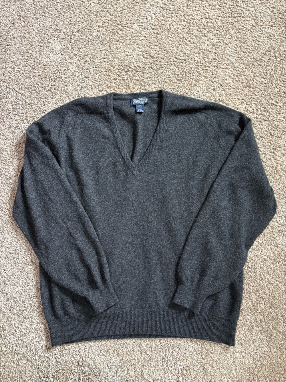 Lands’ End Gray Cashmere Sweater Men’s XL Luxury Knitwear